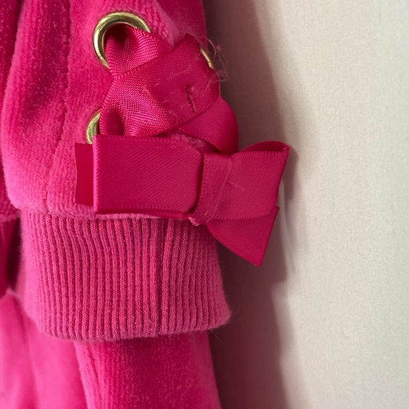Juicy Couture Fuchsia Pink Baby tracksuit size 6/9 Month - Picture 2 of 5
